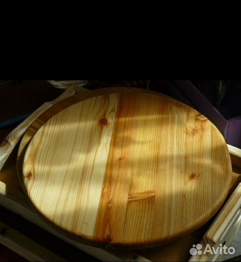 Доска для пиццы или круглый поднос