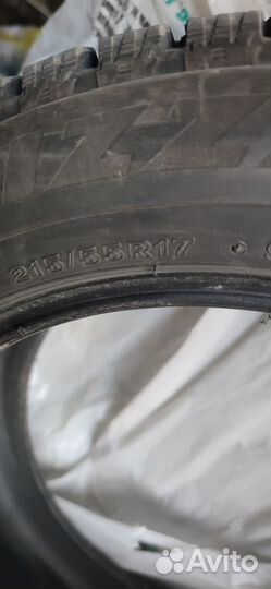 Bridgestone Blizzak Ice 215/55 R17