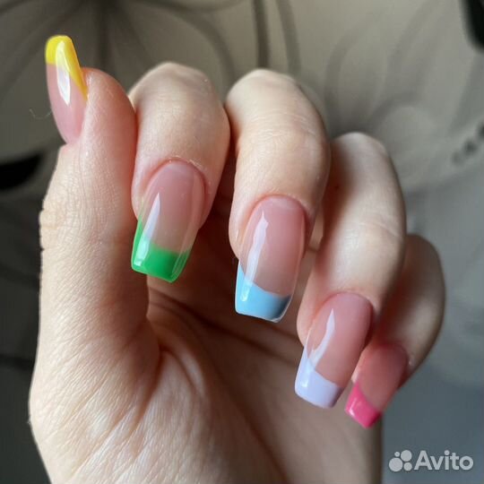 Маникюр, наращивание ногтей