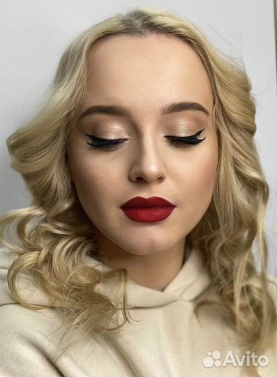 Обучение базовому курсу визажиста/макияжу