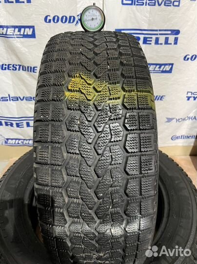 Yokohama Guardex F720 205/50 R17