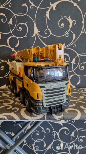 Автокран машина Bruder