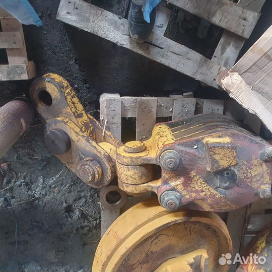 Гак,крюк,полиспаст на D355