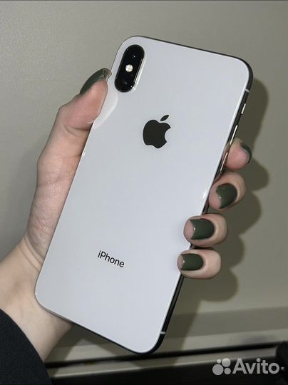 Телефон iPhone 10
