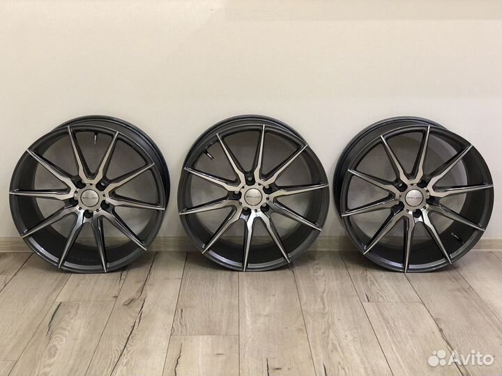 Литые диски R19 Sakura Wheels 3757W