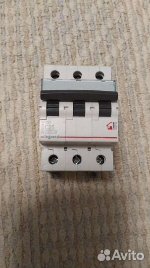 Legrand c 25