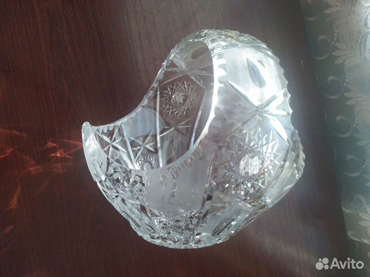 Корзина хрустальная.Польша