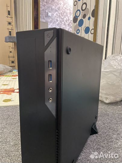 SFF корпус с блоком питания