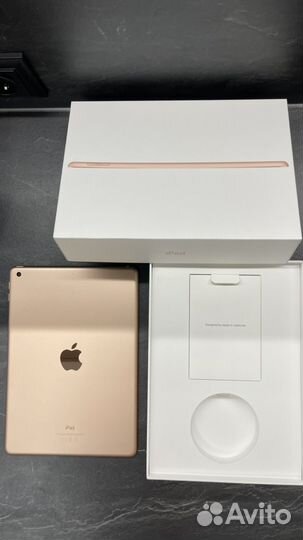 Apple iPad 6 (2018), 32GB, Gold