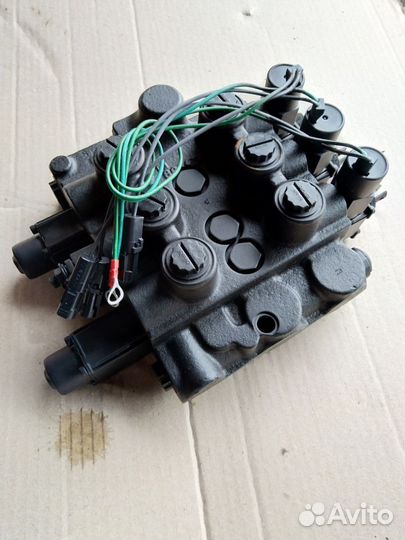 170-34848 Гидрораспределитель Mustang 2054