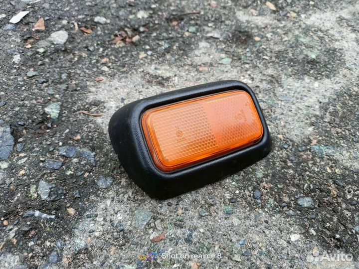 Отражатель в бампер левый Ford Transit