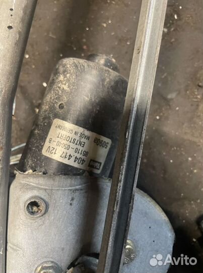 Toyota Avensis Трапеция дворников