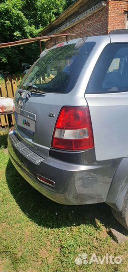 Kia Sorento 2.5 AT, 2005, битый, 180 000 км