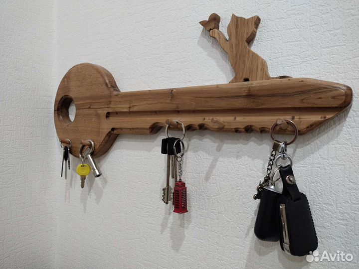 Ключница из дерева