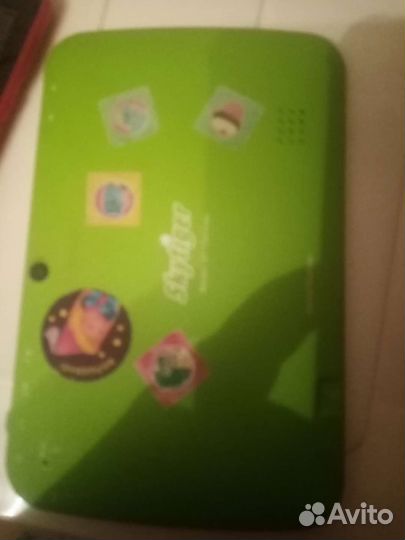 Планшеты в количестве 3 штук