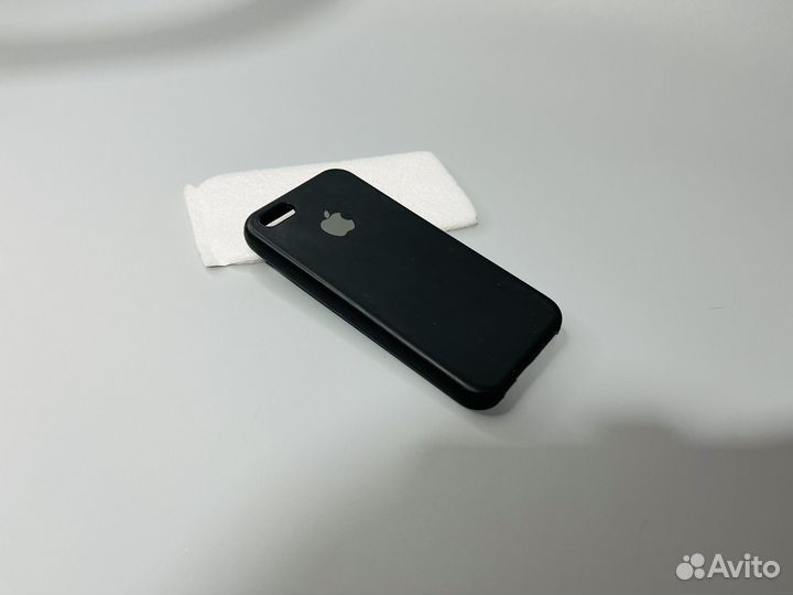 Чехол на iPhone 5 5s se