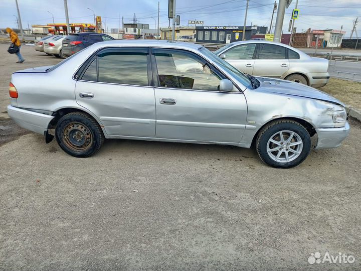 Toyota Corolla 1.5 AT, 1999, 302 000 км