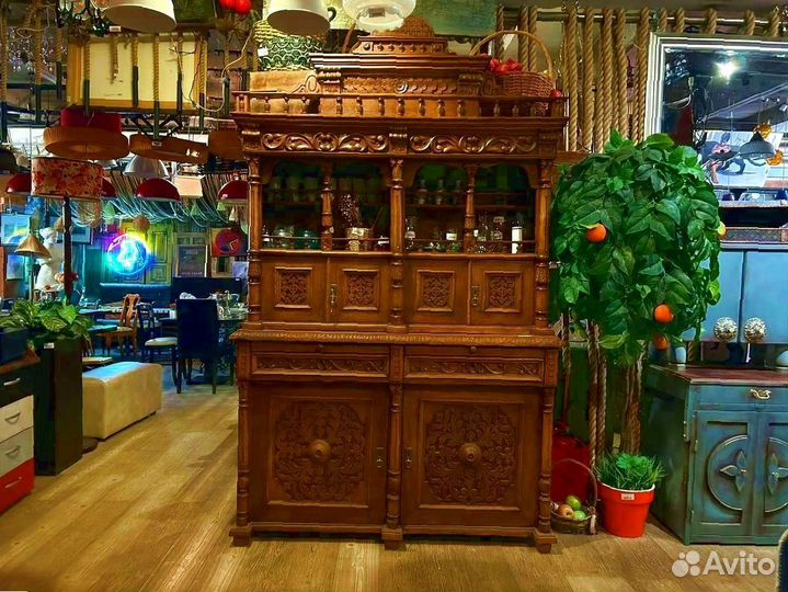 Буфет антикварный дубовый