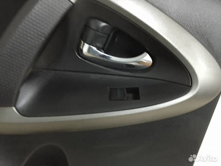 Обшивка двери задней левой Toyota Rav 4 A30 2006-2