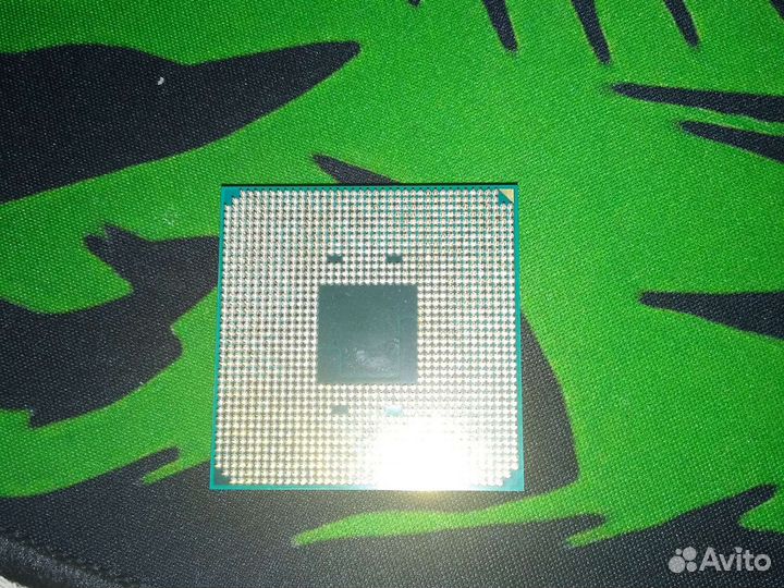 Процессор AMD Athlon 200ge, графический