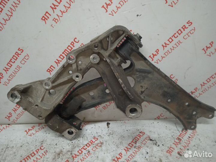 Рычаг подвески нижний передний Volkswagen Golf 5