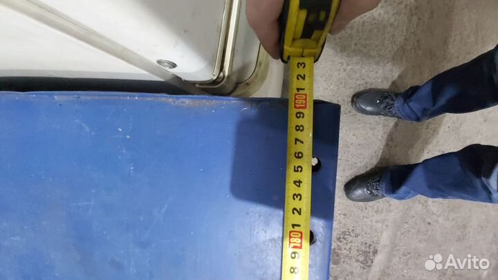 Два верстака металлических