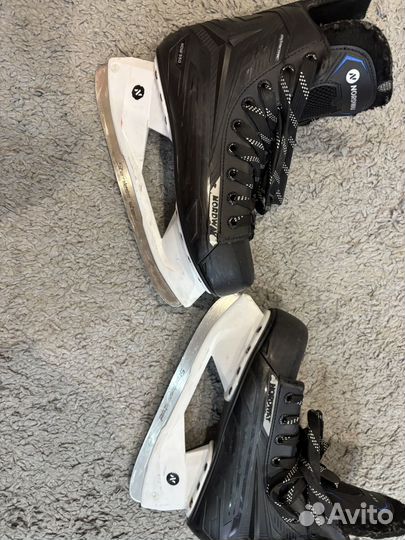 Коньки хоккейные 40размер