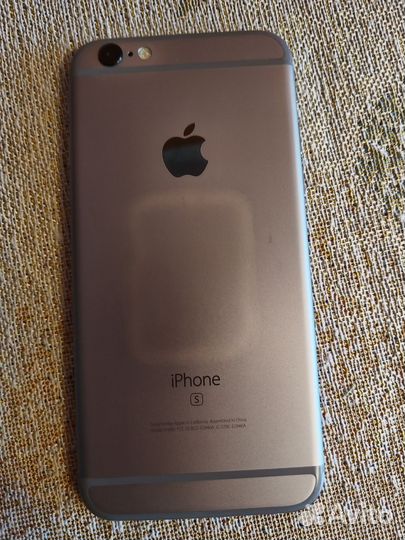 iPhone 6S, 32 ГБ