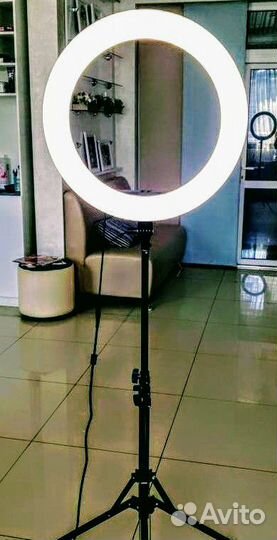 Кольцевая лампа на штативе 26см