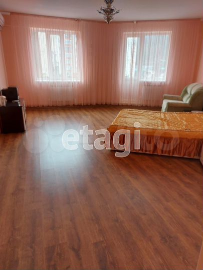 1-к. квартира, 63 м², 4/5 эт.