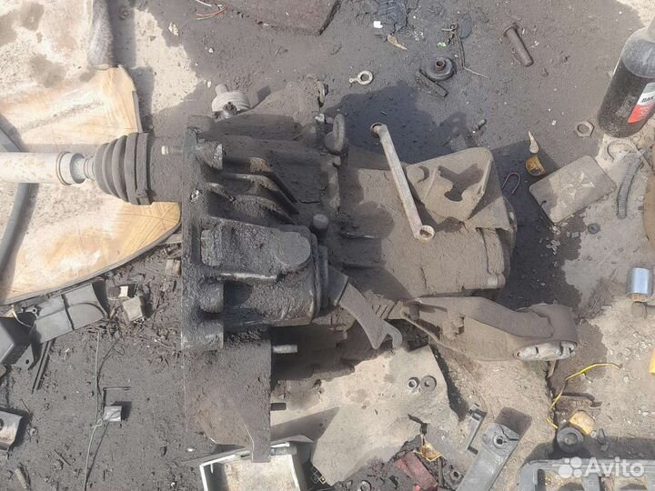 Продам коробку 2109