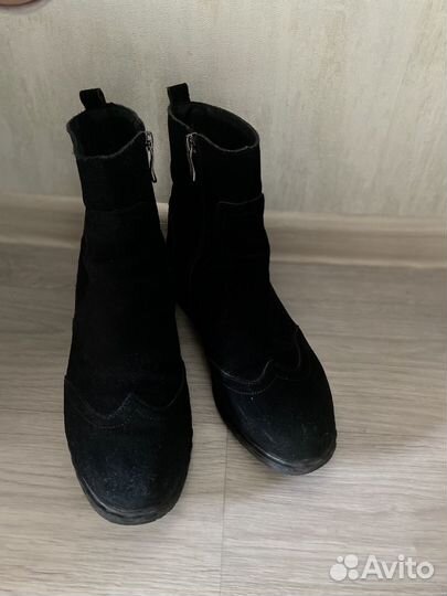 Замшивые сапоги 39р