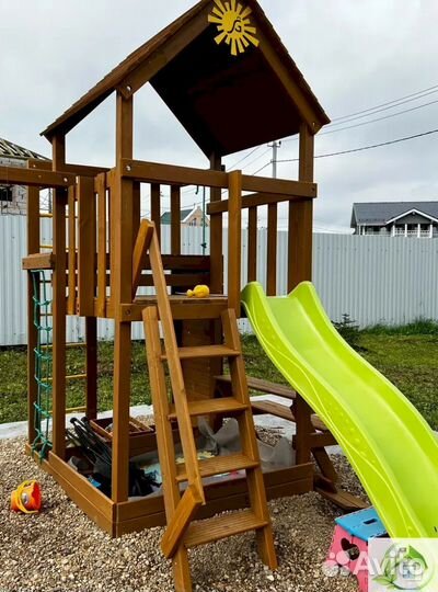 Детская площадка для лета и зимы