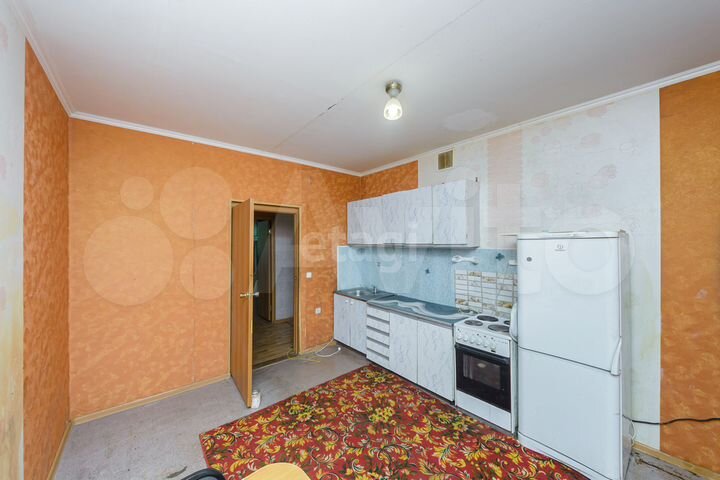 3-к. квартира, 95 м², 1/10 эт.