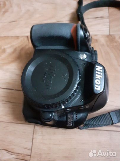 Зеркальный фотоаппарат Nikon D3100
