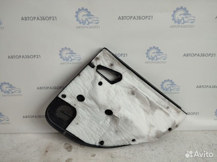 Обивка задней левой двери с кнопками LADA Vesta