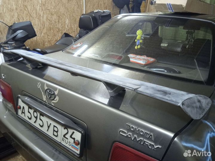 Продам спойлер Пилот без стоп сигнала