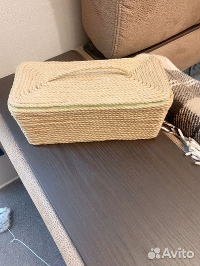 Шкатулка из джата