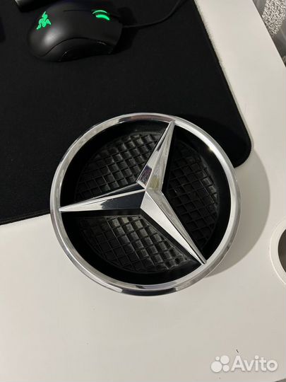 Эмблема Mercedes w205 оригинал решетка радиатора