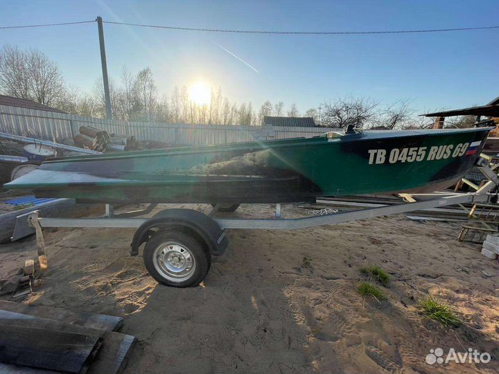 Лодка Казанка М