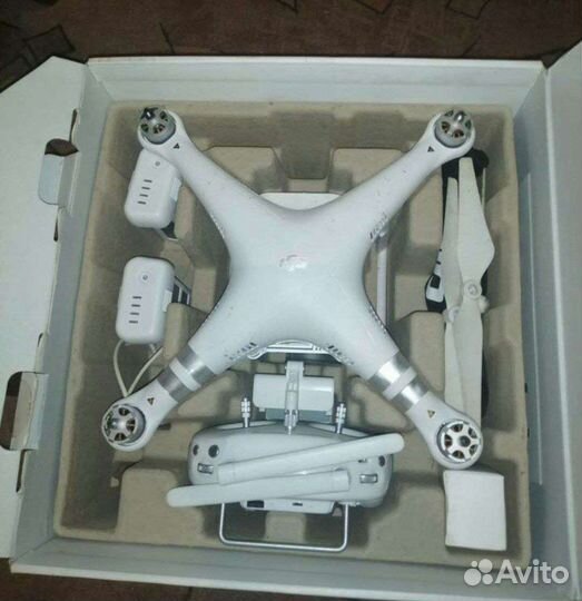 Квадрокоптер dji