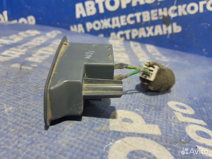 Кнопка открывания багажника Hyundai Sonata 4 седан