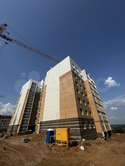 2-к. квартира, 66,4 м², 1/10 эт.