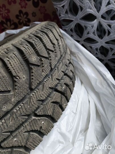 Bridgestone Ice Cruiser 7000 15.00/10.5 R15 26M
