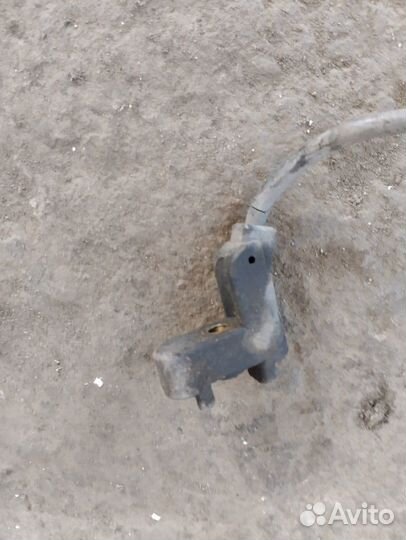 Кулак поворотный левый Mercedes-Benz w124