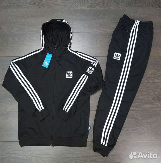 Спортивный костюм adidas черный и синий