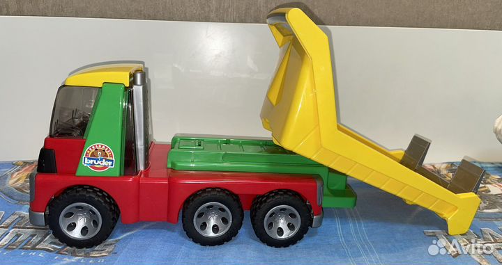Bruder грузовик roadmax