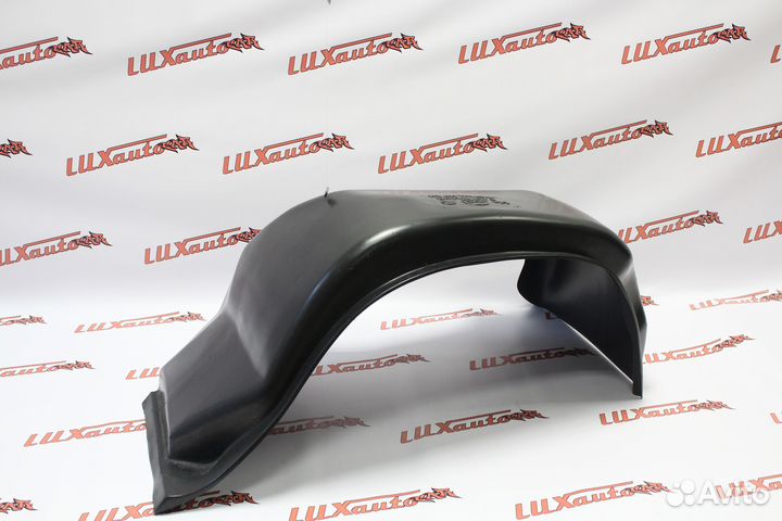 Подкрылки передние Волга 31105