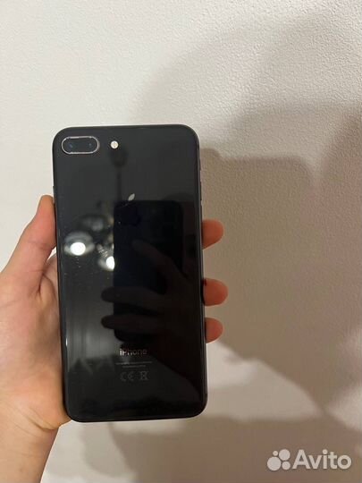 iPhone 8 Plus, 64 ГБ