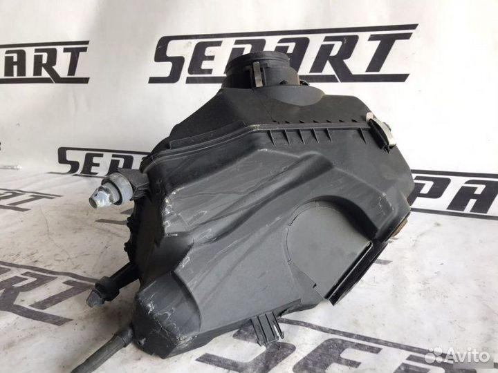 Корпус воздушного фильтра Audi A6 С6